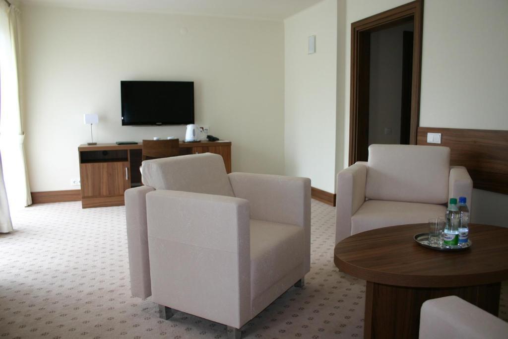 Hotel Termy Palacowe Nałęczów Habitación foto